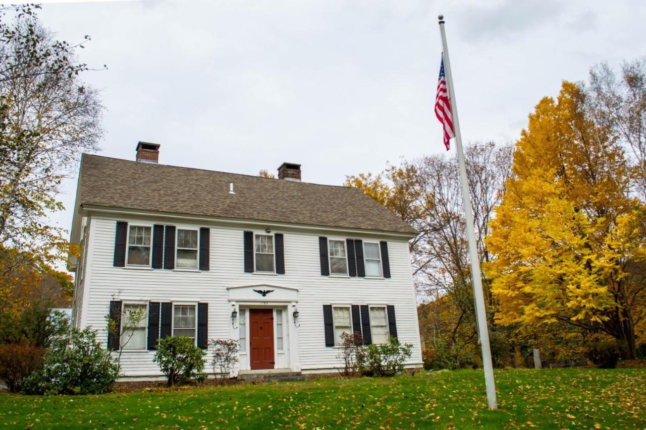 The Quechee Inn At Marshland Farm Bagian luar foto