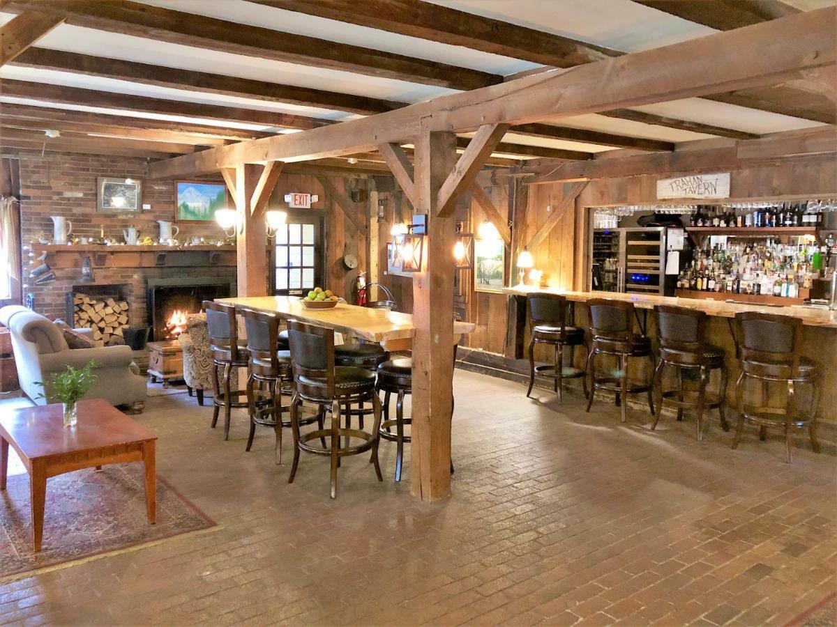 The Quechee Inn At Marshland Farm Bagian luar foto