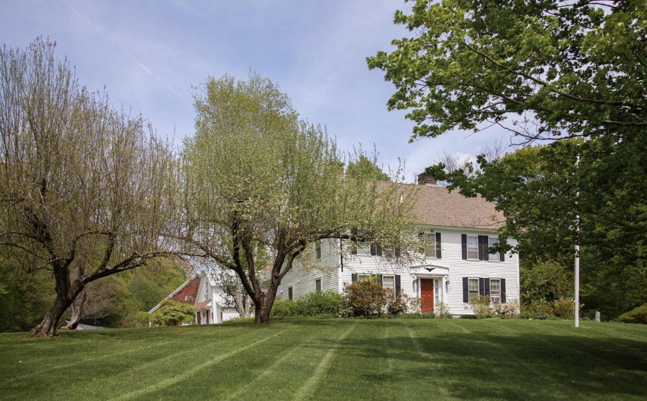 The Quechee Inn At Marshland Farm Bagian luar foto